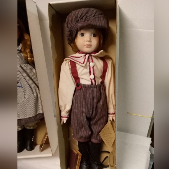 Vintage Tender Heart Treasures European School Boy & Girl Porcelain Doll… - Picture 2 of 4